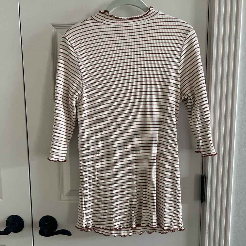 Mock neck 3/4 sleeve nursing T-shirt